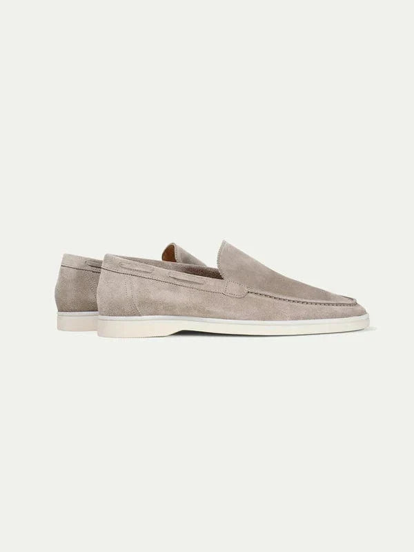 Hellbeige Wildleder-Loafer für legere und formelle Anlässe