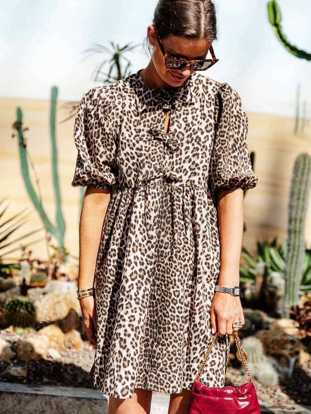 Kleid aus Leopardenfell