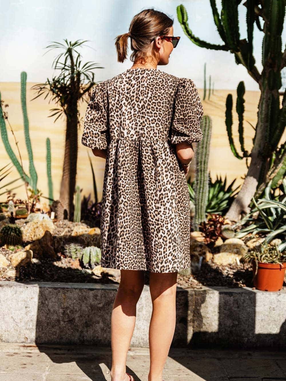 Kleid aus Leopardenfell