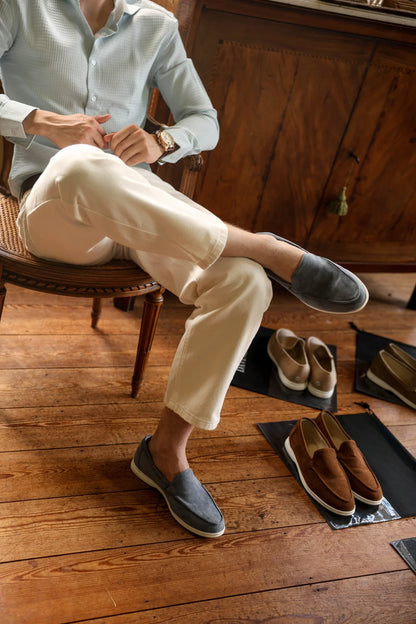 Bequeme Hellblaue Wildleder Loafer