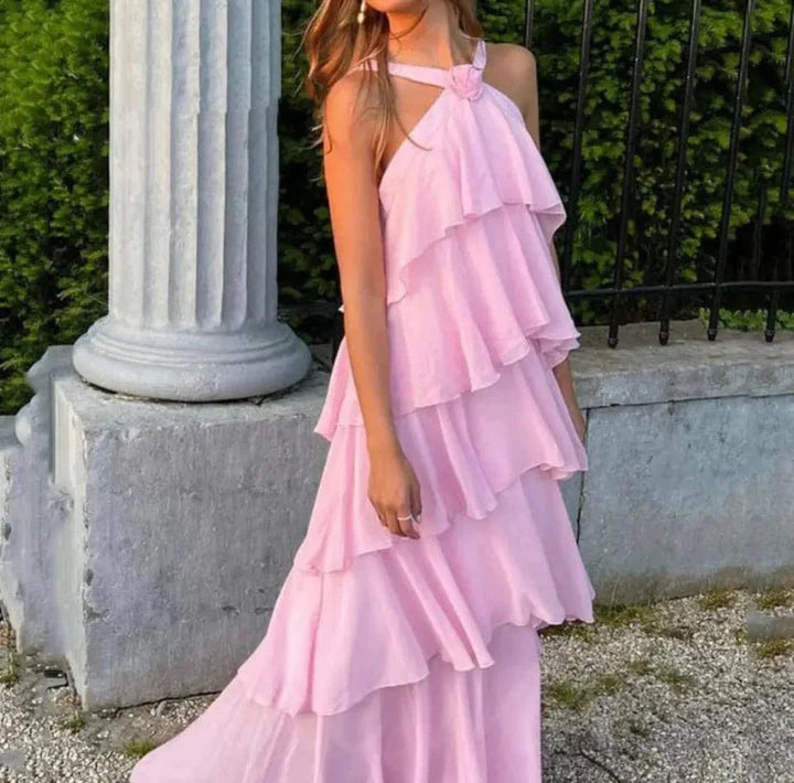 Elegantes Abendkleid mit offenem Rücken und Rüschen